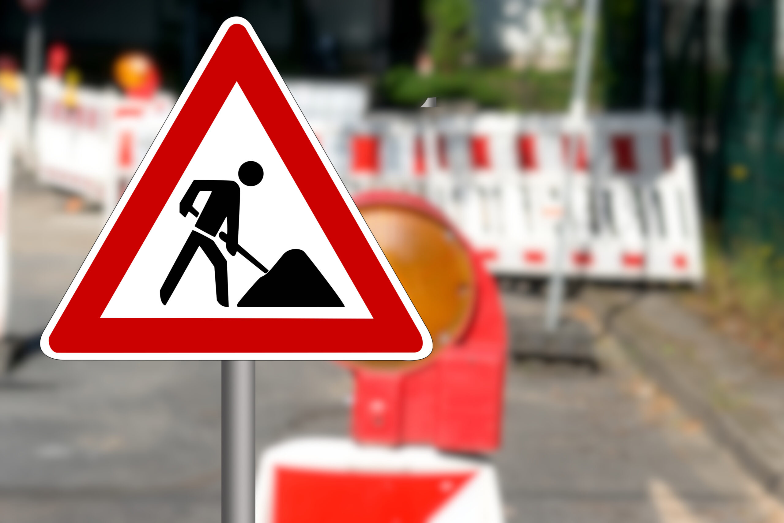 Hinweisschild Straßensperrung
