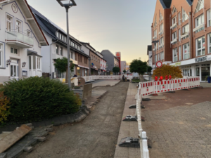 Nahwärme-Baustelle vor den Pflasterarbeiten